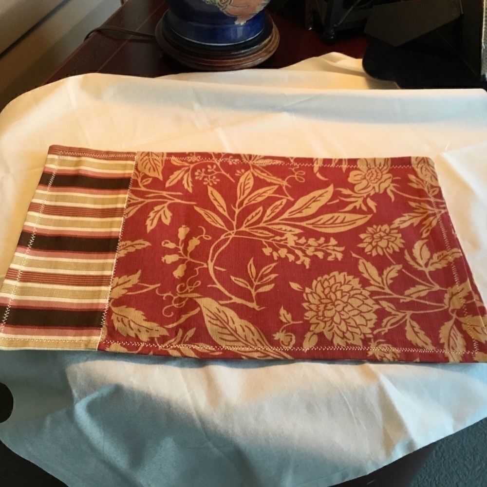 Handmade Set of 2 Placemats - Picture 2 of 6
